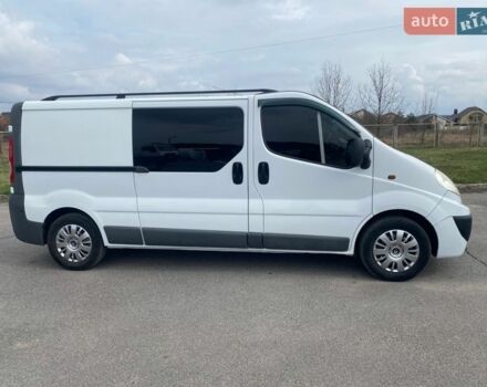 Белый Рено Трафик, объемом двигателя 2 л и пробегом 320 тыс. км за 12250 $, фото 2 на Automoto.ua