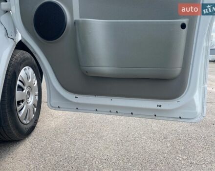 Белый Рено Трафик, объемом двигателя 2 л и пробегом 320 тыс. км за 12250 $, фото 48 на Automoto.ua