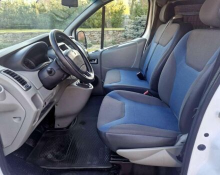 Белый Рено Трафик, объемом двигателя 2 л и пробегом 281 тыс. км за 8000 $, фото 11 на Automoto.ua