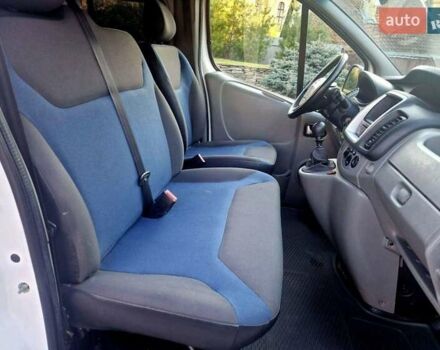 Белый Рено Трафик, объемом двигателя 2 л и пробегом 281 тыс. км за 10000 $, фото 15 на Automoto.ua