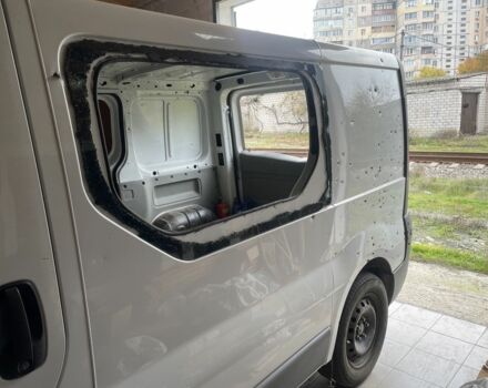 Белый Рено Трафик, объемом двигателя 2 л и пробегом 270 тыс. км за 3000 $, фото 5 на Automoto.ua