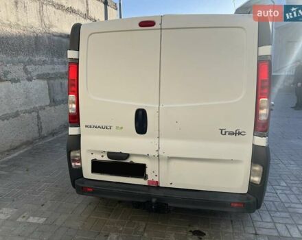 Белый Рено Трафик, объемом двигателя 2 л и пробегом 550 тыс. км за 7200 $, фото 3 на Automoto.ua
