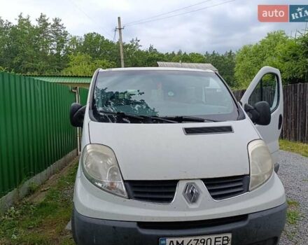 Белый Рено Трафик, объемом двигателя 2 л и пробегом 337 тыс. км за 8200 $, фото 18 на Automoto.ua