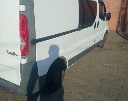 Белый Рено Трафик, объемом двигателя 2 л и пробегом 400 тыс. км за 9500 $, фото 1 на Automoto.ua