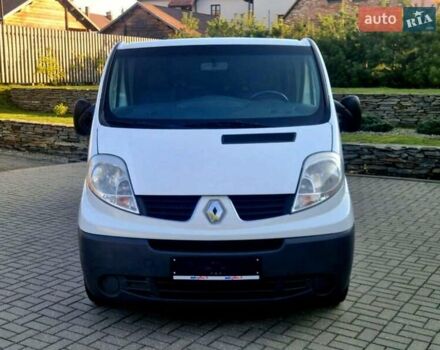 Белый Рено Трафик, объемом двигателя 2 л и пробегом 281 тыс. км за 10000 $, фото 21 на Automoto.ua