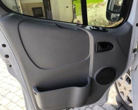 Белый Рено Трафик, объемом двигателя 2 л и пробегом 379 тыс. км за 9500 $, фото 8 на Automoto.ua