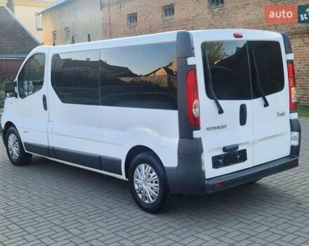 Белый Рено Трафик, объемом двигателя 2 л и пробегом 281 тыс. км за 10000 $, фото 8 на Automoto.ua
