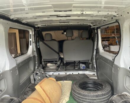 Белый Рено Трафик, объемом двигателя 2 л и пробегом 270 тыс. км за 3000 $, фото 7 на Automoto.ua