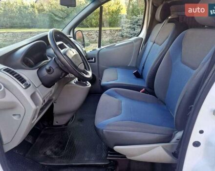 Белый Рено Трафик, объемом двигателя 2 л и пробегом 281 тыс. км за 10000 $, фото 19 на Automoto.ua