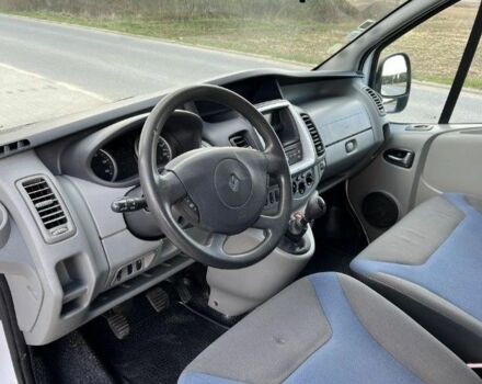 Білий Рено Трафік, об'ємом двигуна 2 л та пробігом 190 тис. км за 8300 $, фото 15 на Automoto.ua