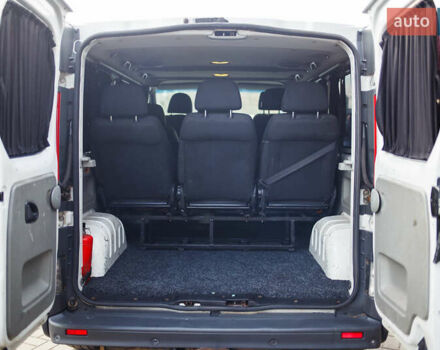 Білий Рено Трафік, об'ємом двигуна 2 л та пробігом 251 тис. км за 13100 $, фото 15 на Automoto.ua