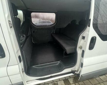 Белый Рено Трафик, объемом двигателя 2 л и пробегом 271 тыс. км за 10500 $, фото 3 на Automoto.ua