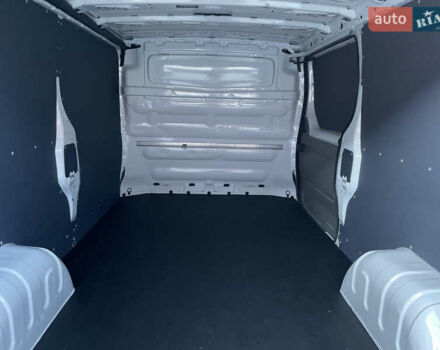 Белый Рено Трафик, объемом двигателя 2 л и пробегом 208 тыс. км за 12900 $, фото 42 на Automoto.ua