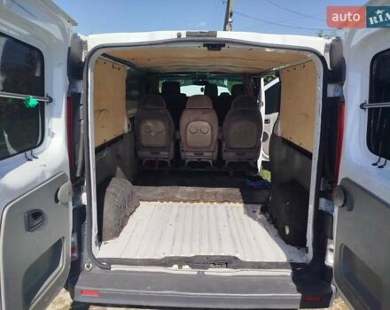 Белый Рено Трафик, объемом двигателя 2 л и пробегом 317 тыс. км за 10500 $, фото 22 на Automoto.ua