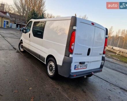 Белый Рено Трафик, объемом двигателя 2 л и пробегом 224 тыс. км за 11999 $, фото 5 на Automoto.ua