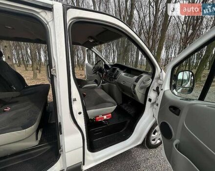 Білий Рено Трафік, об'ємом двигуна 2 л та пробігом 315 тис. км за 13300 $, фото 9 на Automoto.ua