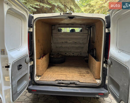 Белый Рено Трафик, объемом двигателя 2 л и пробегом 431 тыс. км за 8999 $, фото 4 на Automoto.ua