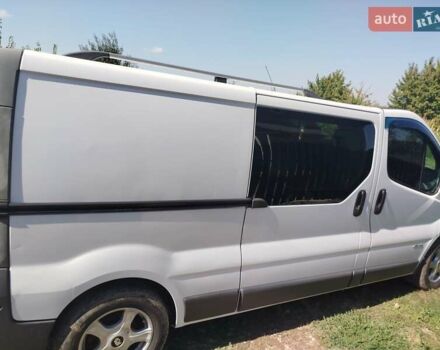 Белый Рено Трафик, объемом двигателя 2 л и пробегом 317 тыс. км за 10500 $, фото 3 на Automoto.ua
