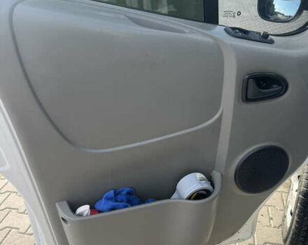 Белый Рено Трафик, объемом двигателя 2 л и пробегом 373 тыс. км за 12500 $, фото 10 на Automoto.ua