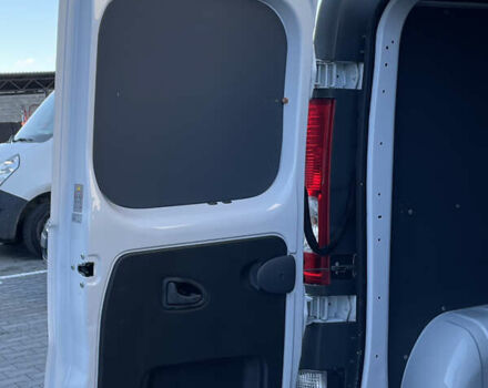 Белый Рено Трафик, объемом двигателя 2 л и пробегом 208 тыс. км за 12900 $, фото 45 на Automoto.ua