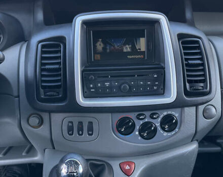 Белый Рено Трафик, объемом двигателя 2 л и пробегом 208 тыс. км за 12900 $, фото 25 на Automoto.ua