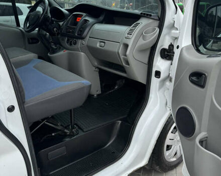 Белый Рено Трафик, объемом двигателя 2 л и пробегом 315 тыс. км за 8300 $, фото 20 на Automoto.ua