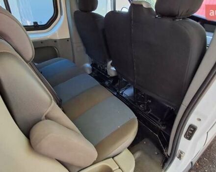 Білий Рено Трафік, об'ємом двигуна 2 л та пробігом 255 тис. км за 14300 $, фото 26 на Automoto.ua