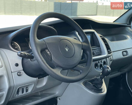 Белый Рено Трафик, объемом двигателя 2 л и пробегом 208 тыс. км за 12900 $, фото 19 на Automoto.ua