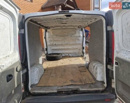 Белый Рено Трафик, объемом двигателя 2 л и пробегом 250 тыс. км за 8500 $, фото 1 на Automoto.ua
