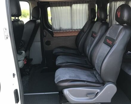 Белый Рено Трафик, объемом двигателя 2 л и пробегом 275 тыс. км за 11900 $, фото 5 на Automoto.ua