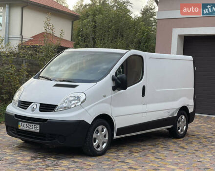 Белый Рено Трафик, объемом двигателя 2 л и пробегом 203 тыс. км за 9950 $, фото 2 на Automoto.ua