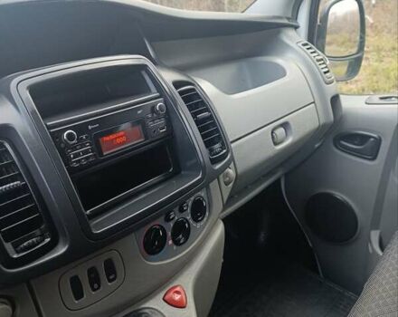 Белый Рено Трафик, объемом двигателя 2 л и пробегом 210 тыс. км за 12300 $, фото 11 на Automoto.ua