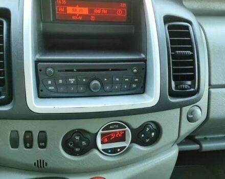 Белый Рено Трафик, объемом двигателя 2 л и пробегом 267 тыс. км за 9000 $, фото 18 на Automoto.ua