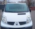 Белый Рено Трафик, объемом двигателя 2 л и пробегом 320 тыс. км за 11000 $, фото 1 на Automoto.ua