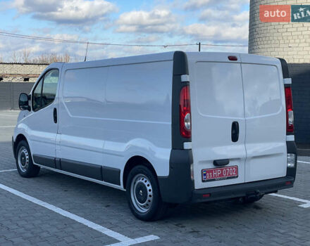 Белый Рено Трафик, объемом двигателя 2 л и пробегом 208 тыс. км за 12900 $, фото 4 на Automoto.ua