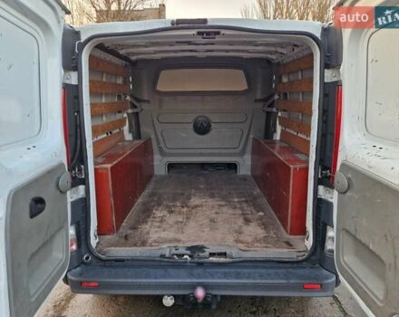 Белый Рено Трафик, объемом двигателя 2 л и пробегом 224 тыс. км за 11999 $, фото 19 на Automoto.ua