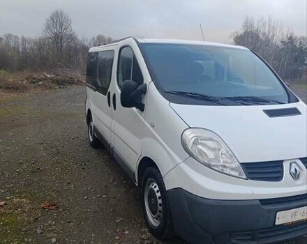 Белый Рено Трафик, объемом двигателя 2 л и пробегом 210 тыс. км за 12300 $, фото 1 на Automoto.ua