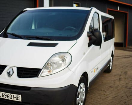 Білий Рено Трафік, об'ємом двигуна 2 л та пробігом 251 тис. км за 13100 $, фото 5 на Automoto.ua