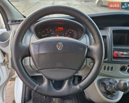 Белый Рено Трафик, объемом двигателя 2 л и пробегом 224 тыс. км за 11999 $, фото 14 на Automoto.ua