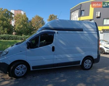 Білий Рено Трафік, об'ємом двигуна 2 л та пробігом 299 тис. км за 9999 $, фото 2 на Automoto.ua