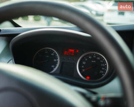 Білий Рено Трафік, об'ємом двигуна 2 л та пробігом 251 тис. км за 13100 $, фото 11 на Automoto.ua