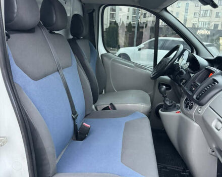 Белый Рено Трафик, объемом двигателя 2 л и пробегом 315 тыс. км за 8300 $, фото 18 на Automoto.ua