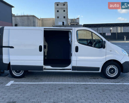 Белый Рено Трафик, объемом двигателя 2 л и пробегом 208 тыс. км за 12900 $, фото 17 на Automoto.ua