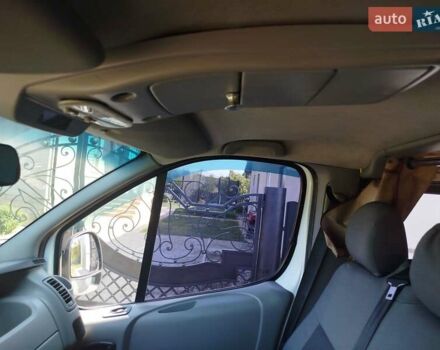 Белый Рено Трафик, объемом двигателя 2 л и пробегом 317 тыс. км за 9800 $, фото 4 на Automoto.ua