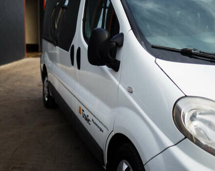 Білий Рено Трафік, об'ємом двигуна 2 л та пробігом 251 тис. км за 13100 $, фото 1 на Automoto.ua