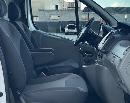 Белый Рено Трафик, объемом двигателя 2 л и пробегом 208 тыс. км за 12900 $, фото 21 на Automoto.ua