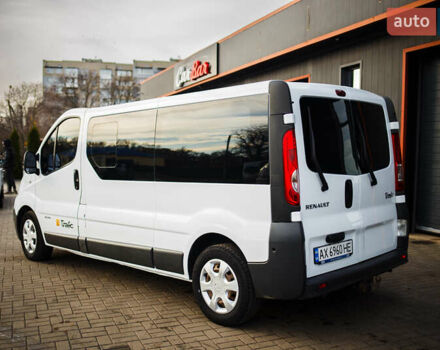 Білий Рено Трафік, об'ємом двигуна 2 л та пробігом 251 тис. км за 13100 $, фото 3 на Automoto.ua