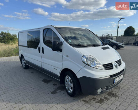 Белый Рено Трафик, объемом двигателя 2 л и пробегом 373 тыс. км за 12500 $, фото 2 на Automoto.ua