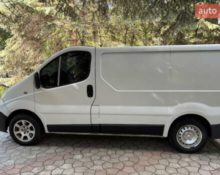 Белый Рено Трафик, объемом двигателя 2 л и пробегом 431 тыс. км за 8999 $, фото 5 на Automoto.ua