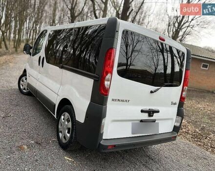 Білий Рено Трафік, об'ємом двигуна 2 л та пробігом 315 тис. км за 13300 $, фото 6 на Automoto.ua